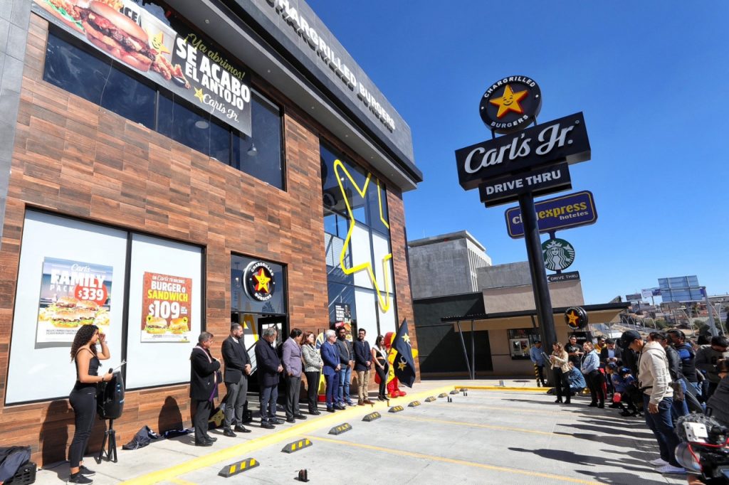 Llega nueva sucursal de Carls Jr a Zacatecas ZHN Zacatecas Hoy Noticias