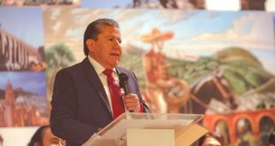 Encabeza Gobernador David Monreal festejos del 15 aniversario de la Federación de Clubes Zacatecanos de Oxnard e invita a paisanos a sumarse a la Agenda de Paz