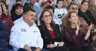 Verónica Díaz acompaña a Jaime Esquivel en su Segundo Informe Legislativo en Río Grande