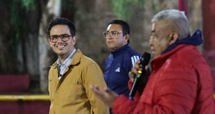 Realiza Rodrigo Reyes asamblea informativa en colonia Cinco Señores; dialoga en torno a la educación y los espacios comunitarios